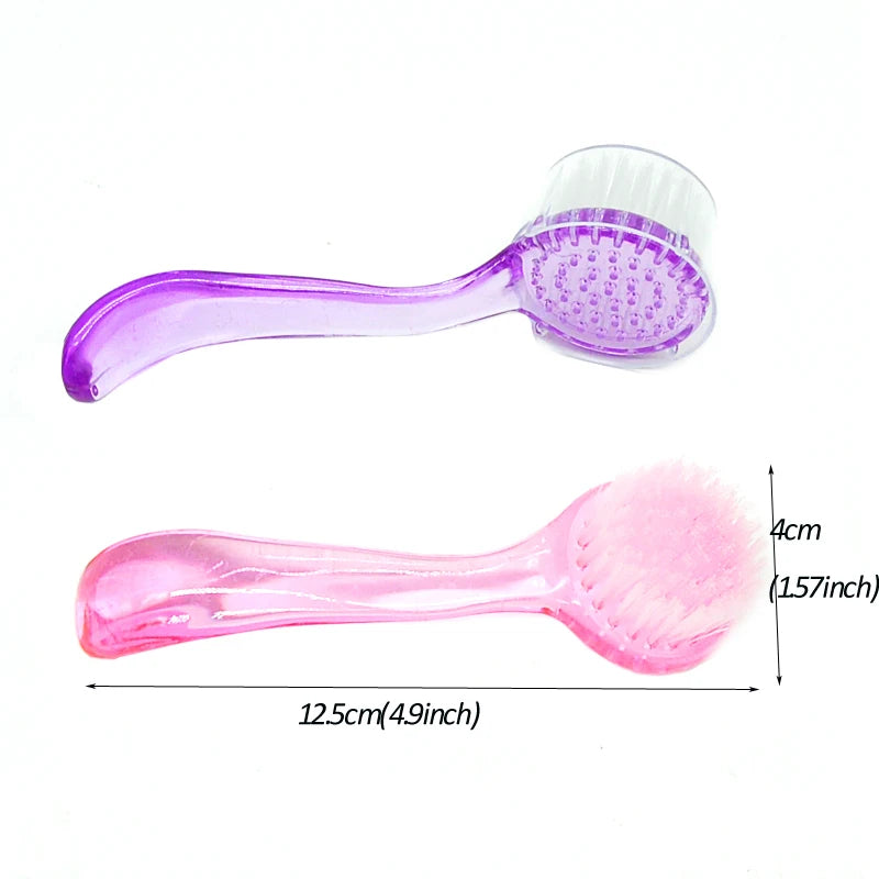 Cepillo de limpieza para manicura.