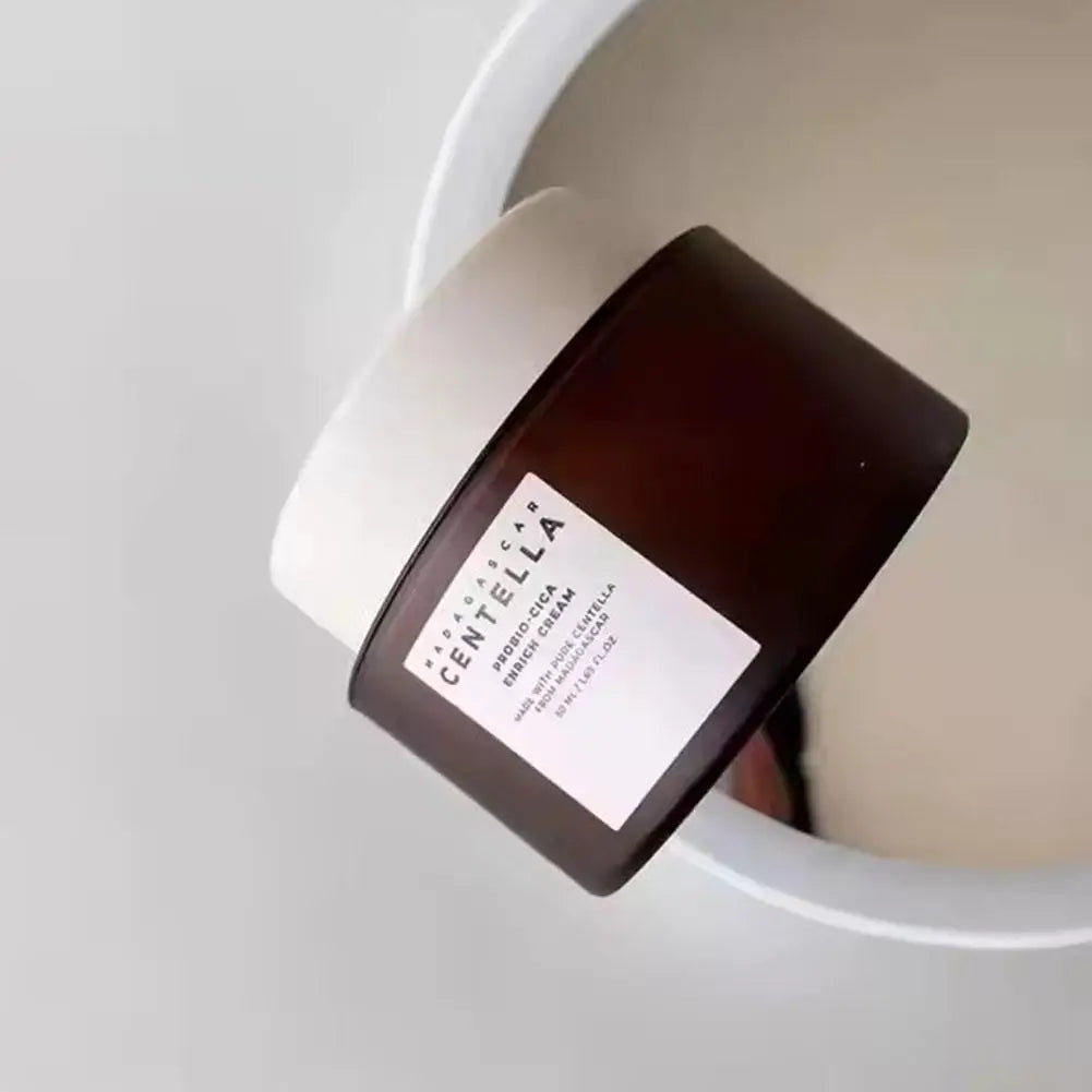 Crema Facial Hidratante y Antiedad de centella Skin1004