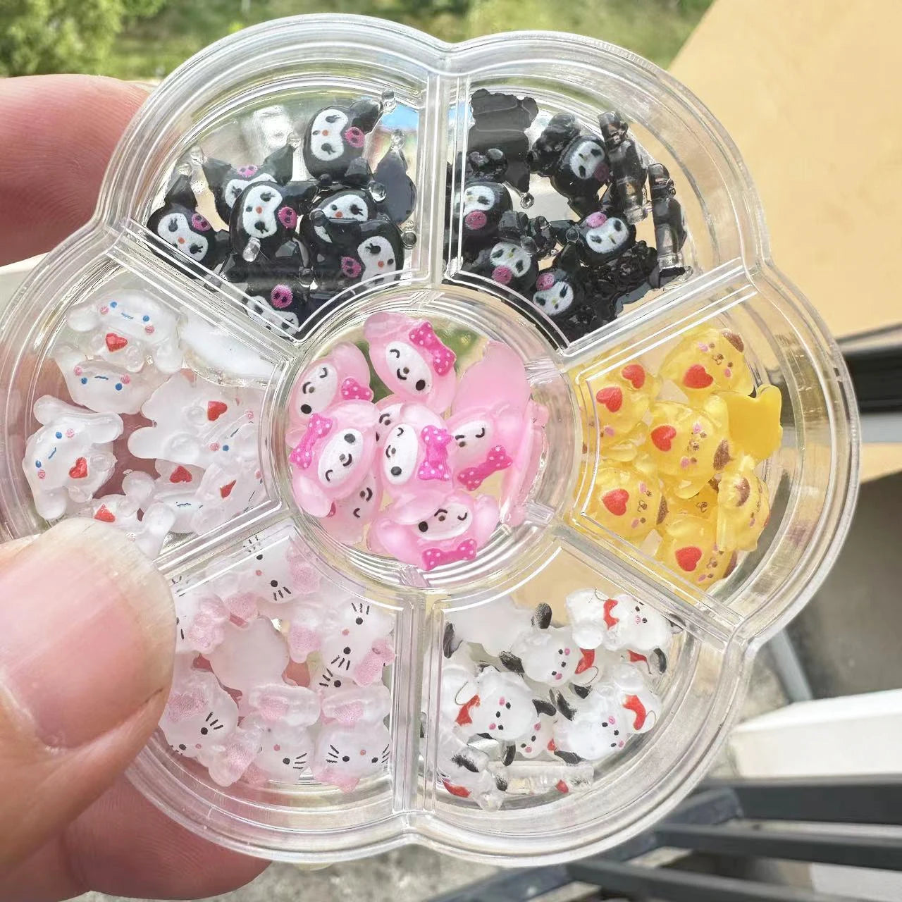 Decoraciones acrílicas sanrio
