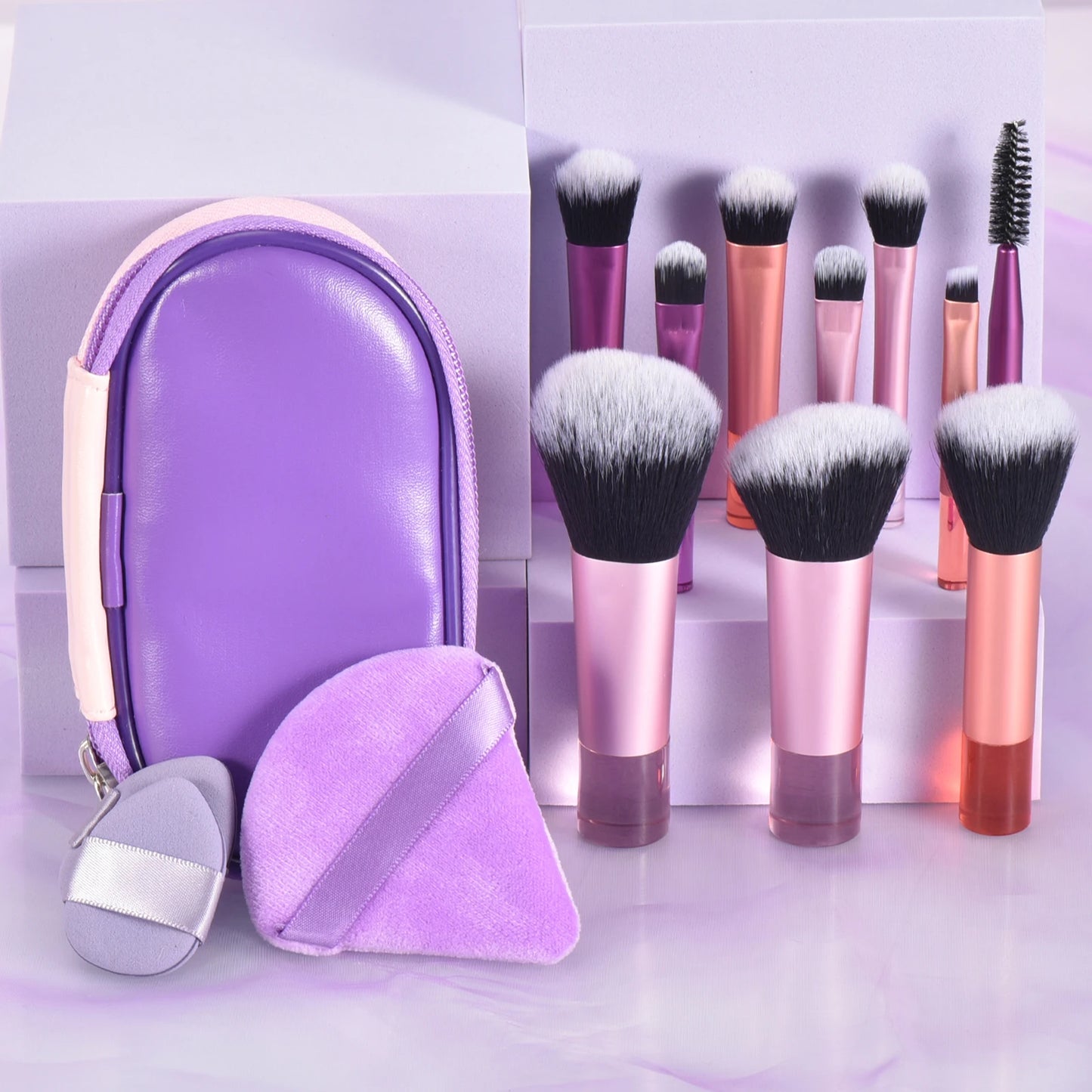 Set de 10 Mini Brochas de Maquillaje.