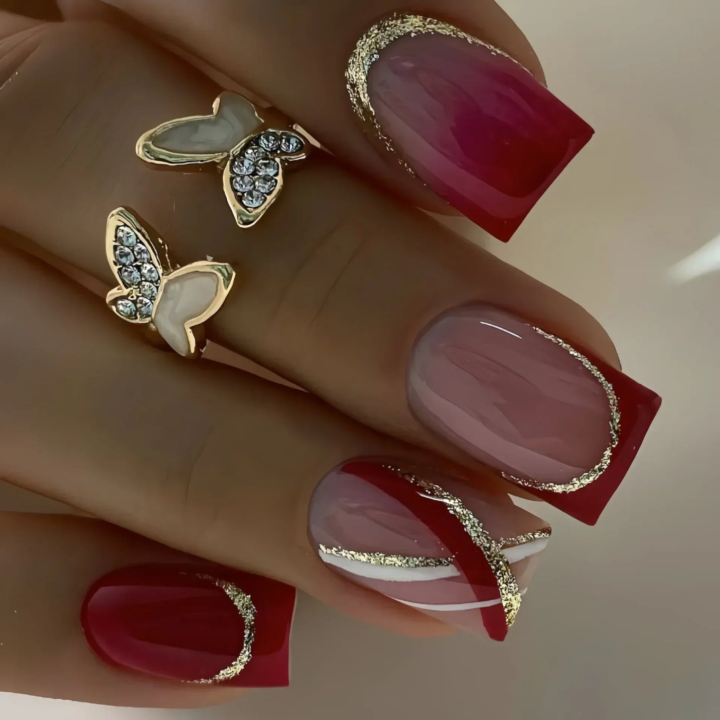 65 Sets de 24 Uñas Postizas Cortas