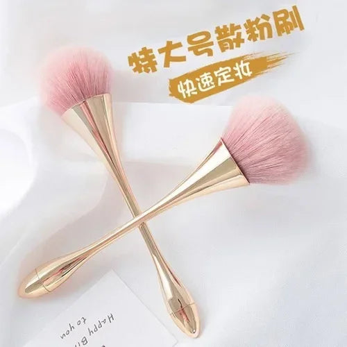 Manicure brushes
