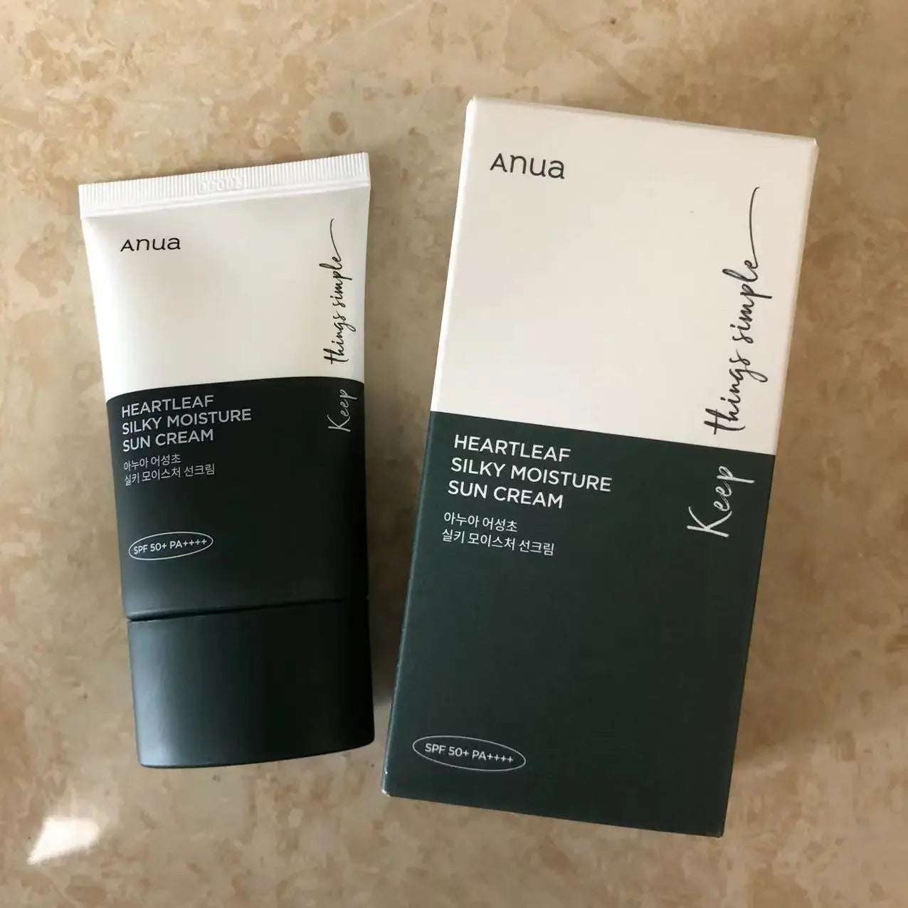 Crema solar facial hidratante.