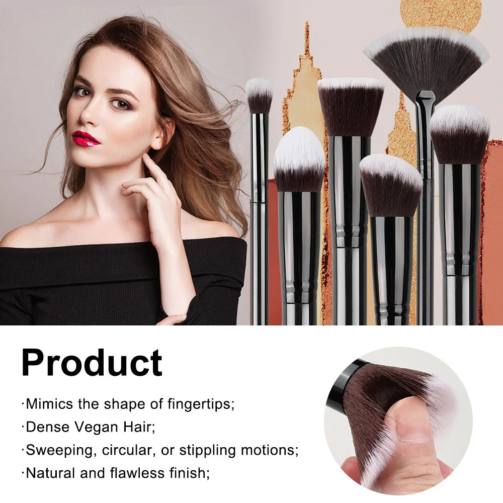 Set de 14 Brochas de Maquillaje.