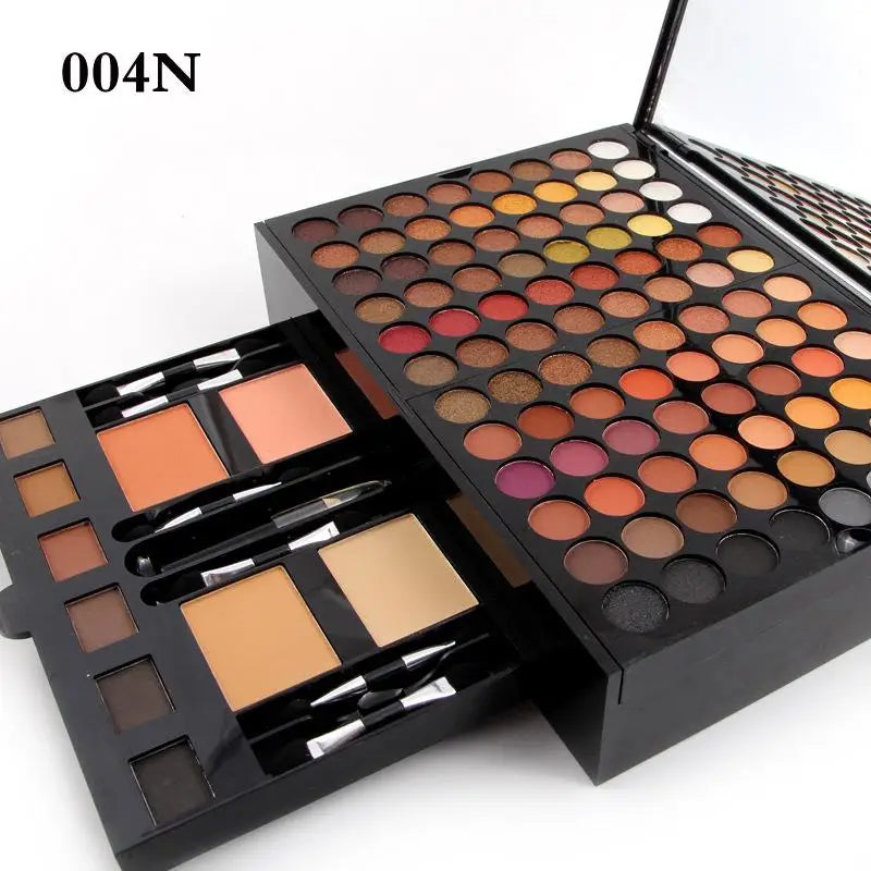 Set de maquillaje miss rose en caja de piano