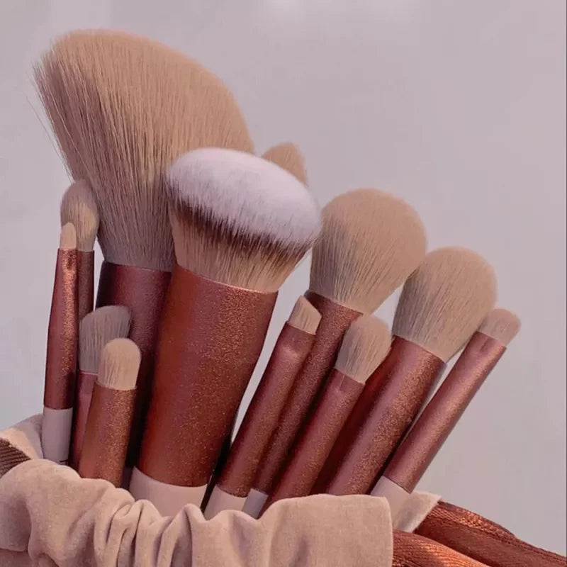 Juego de brochas para maquillaje del rostro