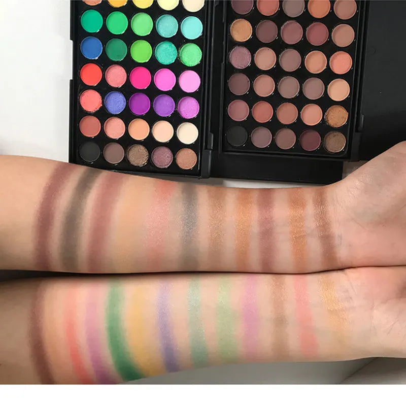 2 Paletas de Sombras de 40 Colores.