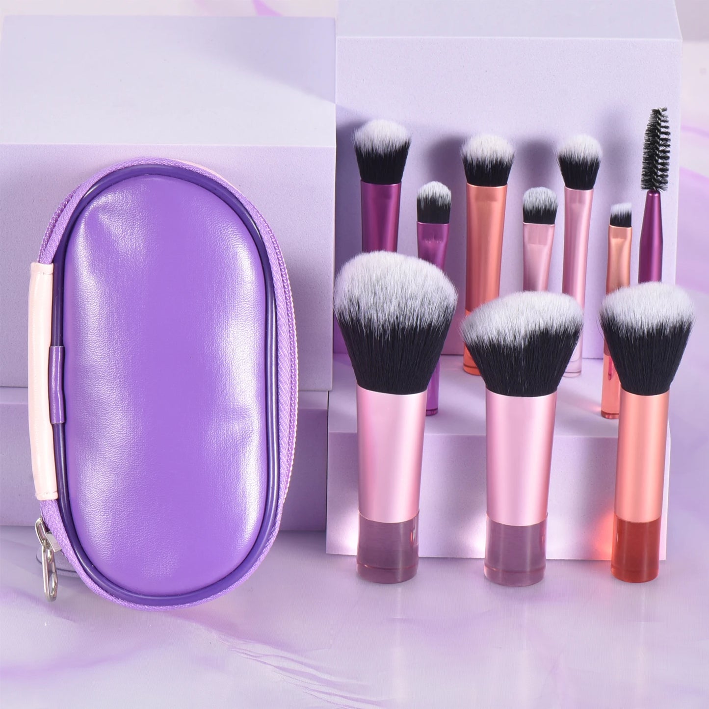 Set de 10 Mini Brochas de Maquillaje.