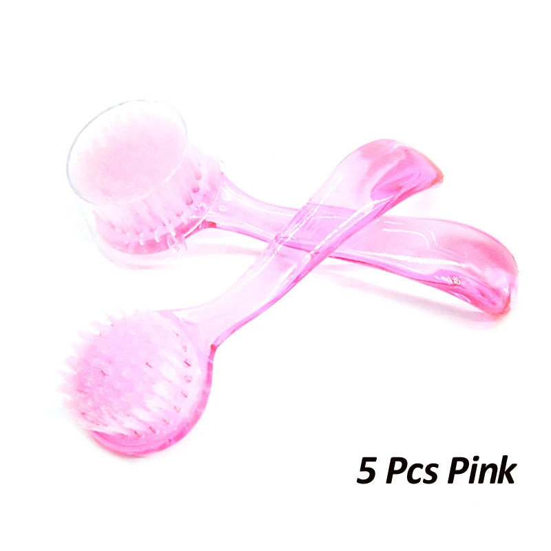 Cepillo de limpieza para manicura.