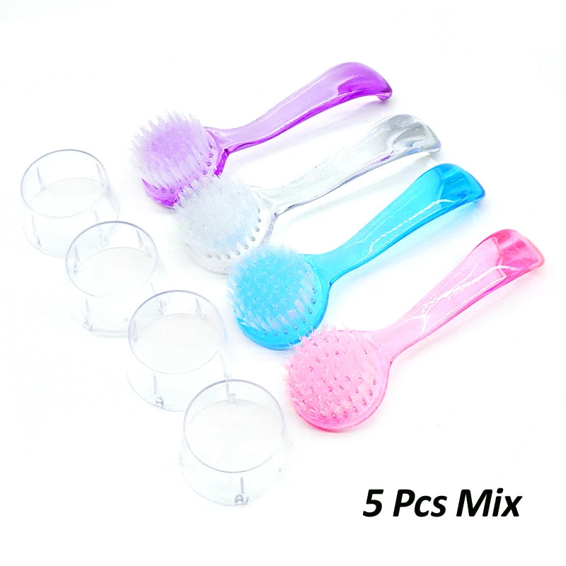 Cepillo de limpieza para manicura.