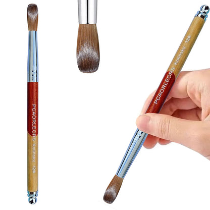 Pinceles para manicura y pedicura.