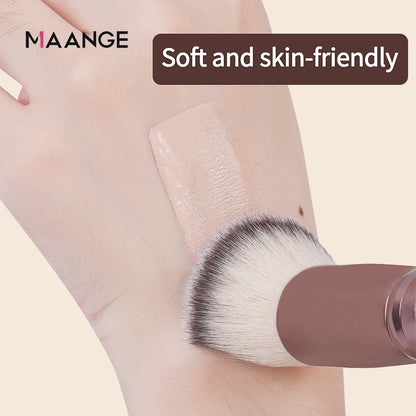 MAANGE Foundation Brush.