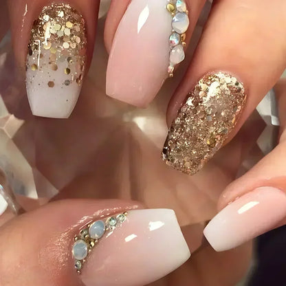 Set of 24 Short False Nails.