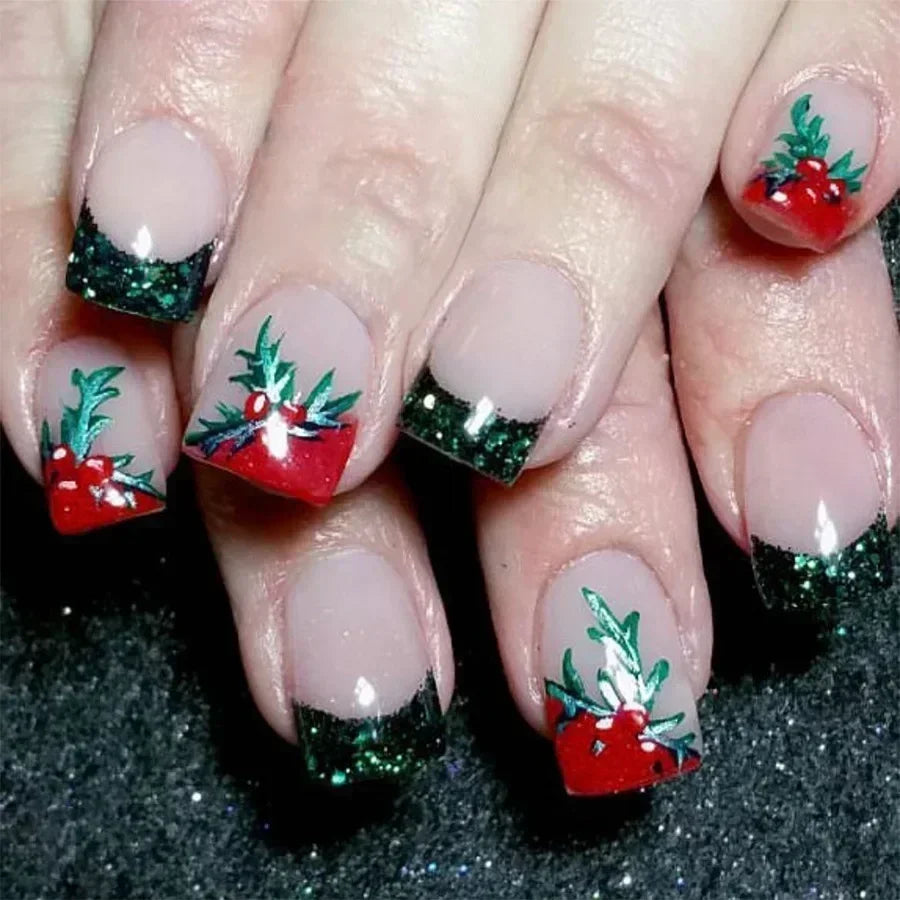 Set of 24 Short False Nails.