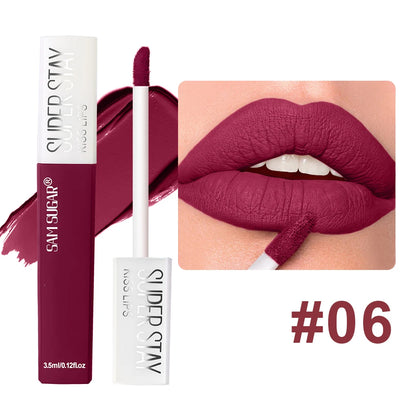 Liquid lipstick - Light and soft texture, without sticky feeling.