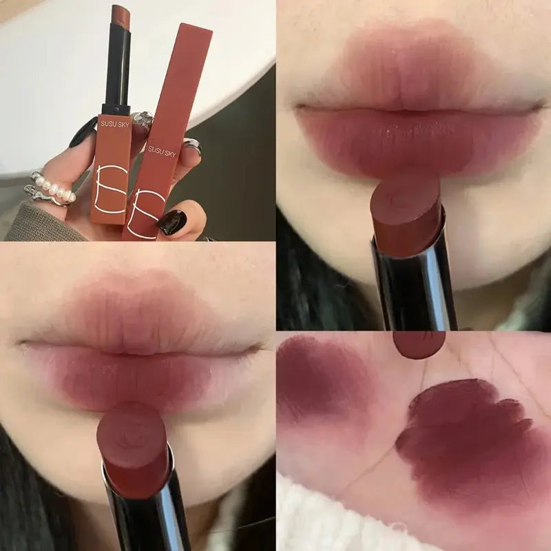 Lipstick-formula is water and sweat resistant.