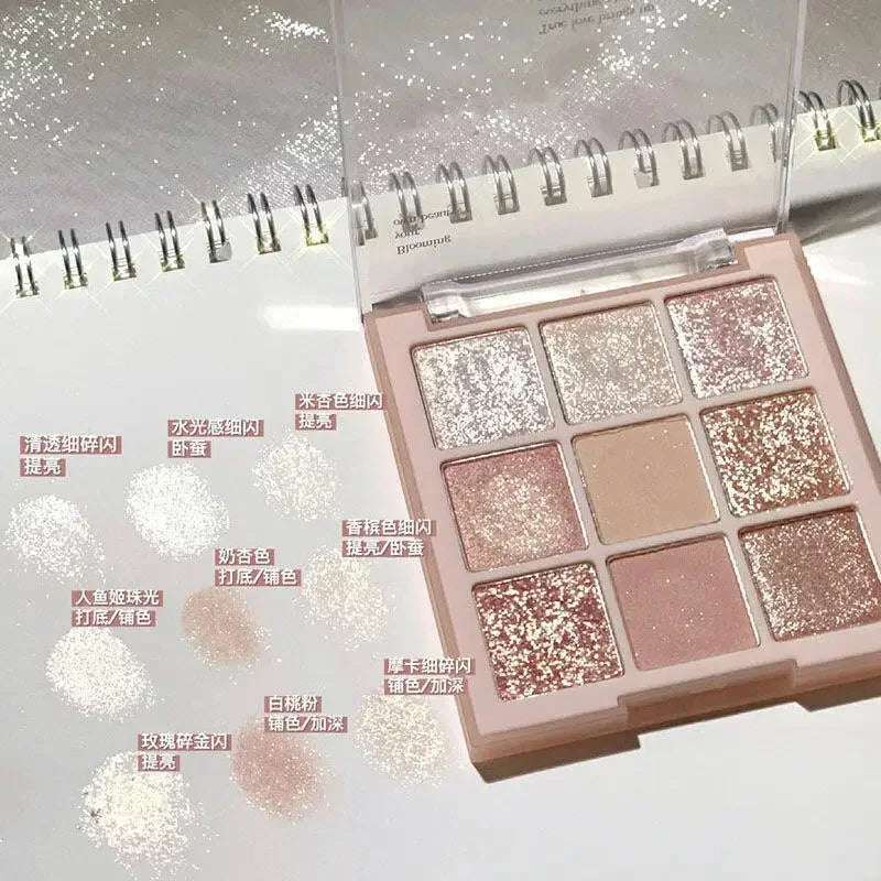 Paleta de sombras de ojos de DIKALU.