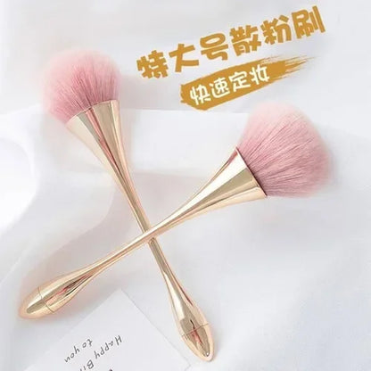Manicure brushes