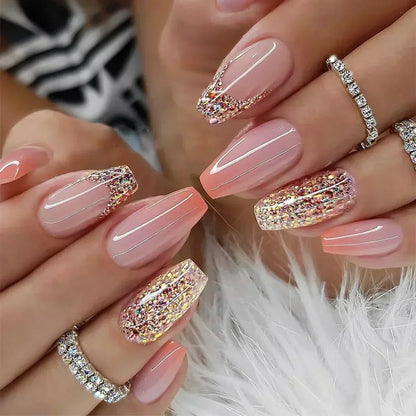 Set of 24 Short False Nails.