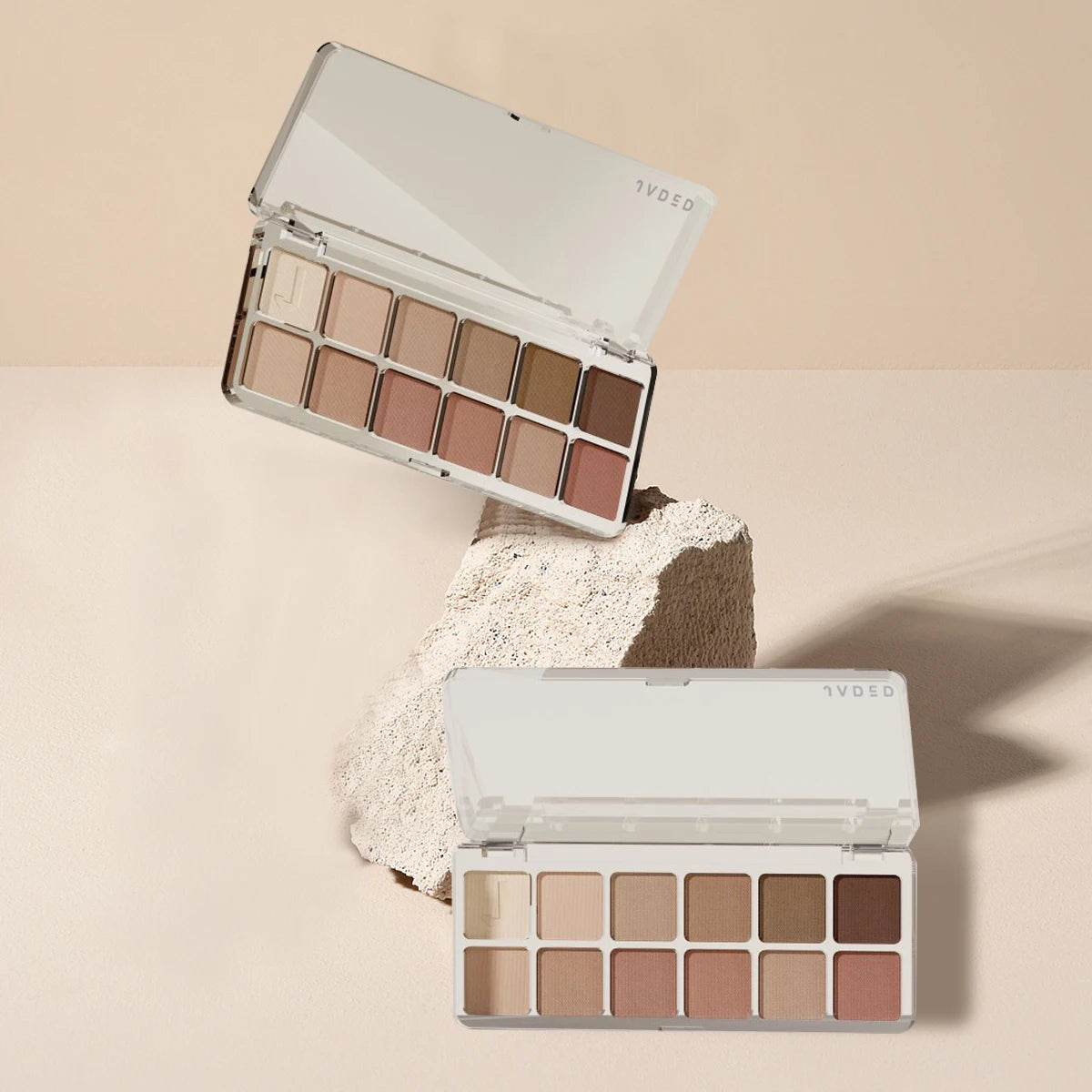 Paleta de Sombras DEDVL de 12 Colores.