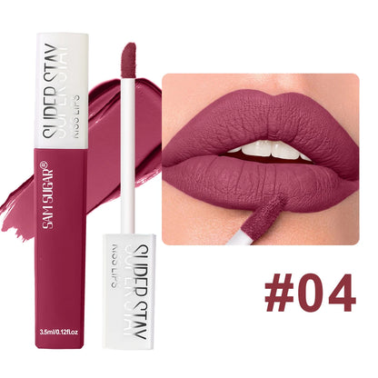 Liquid lipstick - Light and soft texture, without sticky feeling.
