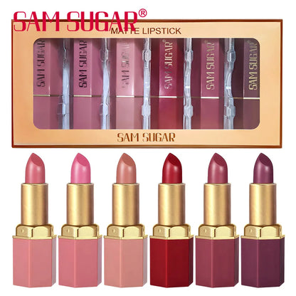Vibrant and even color lipstick.