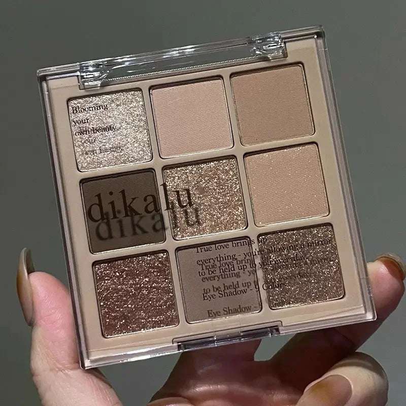 Paleta de sombras de ojos de DIKALU.