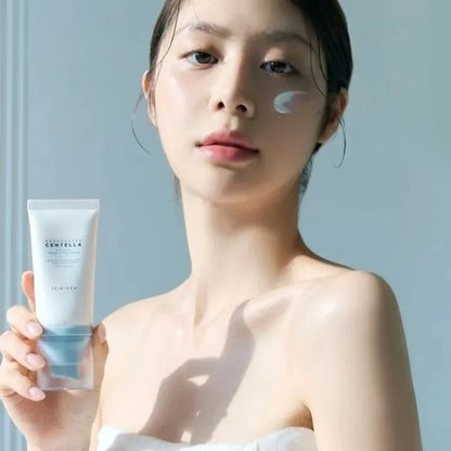 Crema solar de CENTELLA SKIN1004