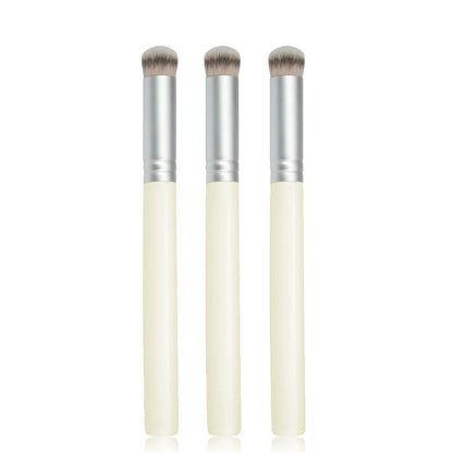 Premium Foundation and Concealer Brush.