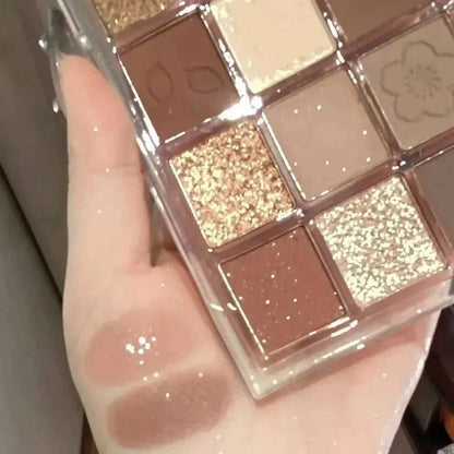 Paleta de Sombras Multicolor.