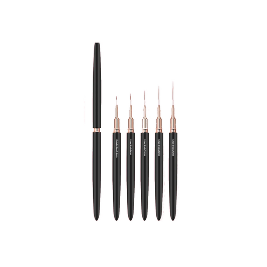 Pinceles delineadores para manicura.